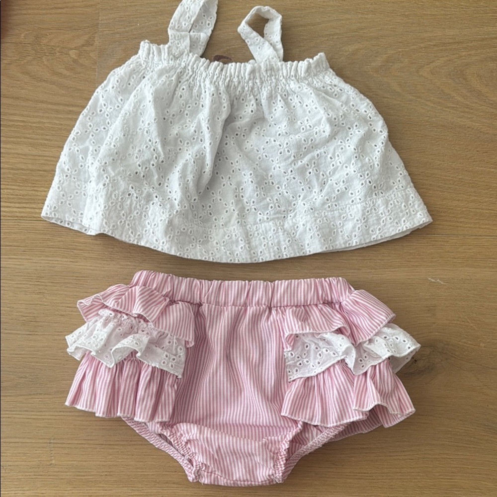 MonnaLisa White and Pink Matching Set with Ruffled Diaper Covers w matching bow
